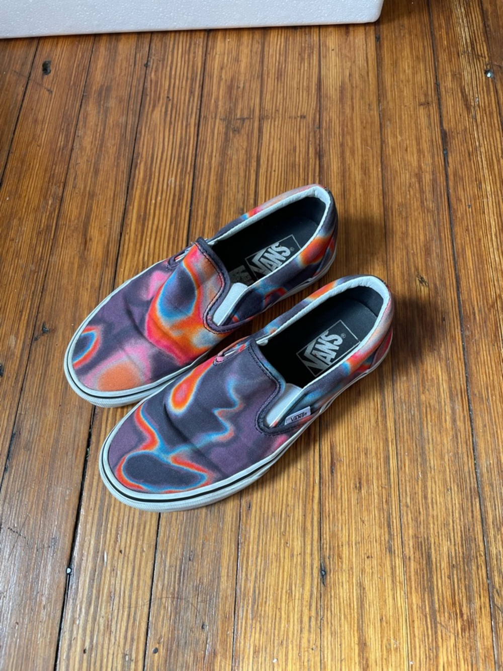 Vans Slip‑On Heatwave Print Loafers in Red, Orange, Blue & Black